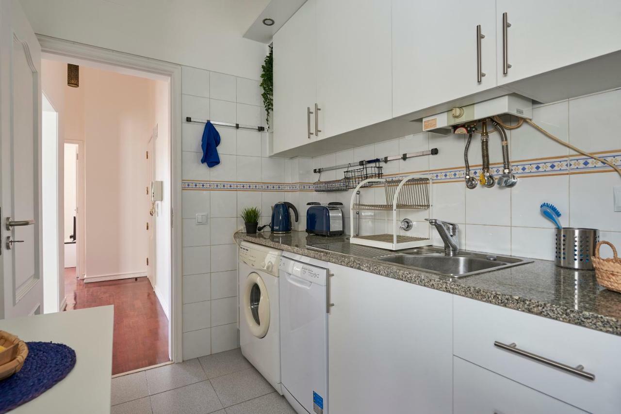Cozy Apartment In Historic Center With Terrace Lisbon Luaran gambar